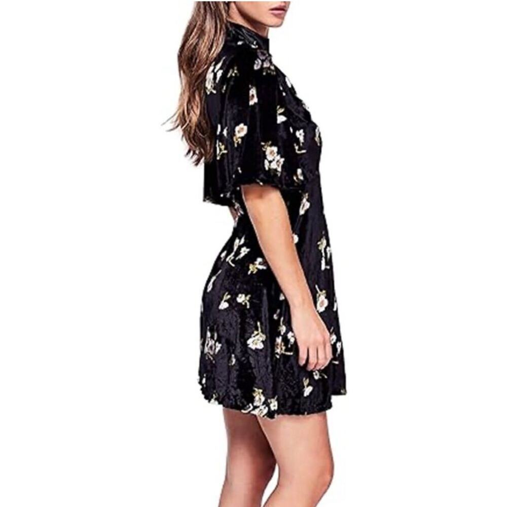 FREE PEOPLE Be My Baby Luxe Velvet Floral Mock Neck Vintage Mini Dress Size 2/XS - Picture 2 of 13
